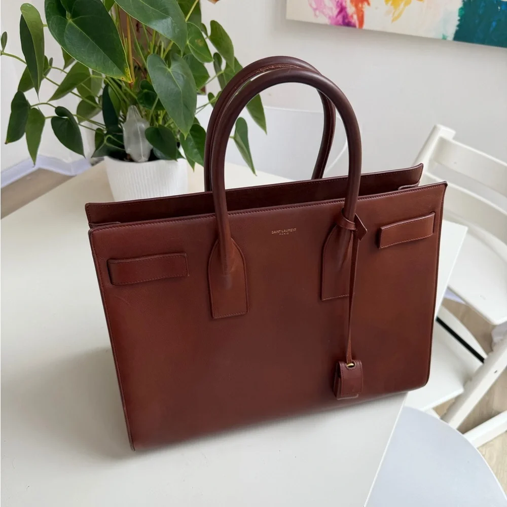 Yves Saint Laurent Sac de Jour (Large) – Camel Calfskin - Picture 2 of 15